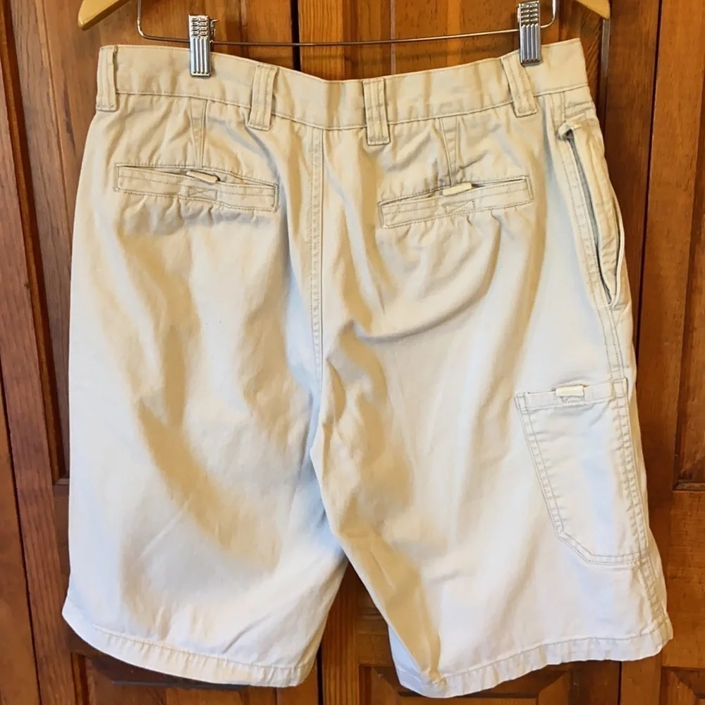 Perry Ellis America Cargo Khaki Shorts